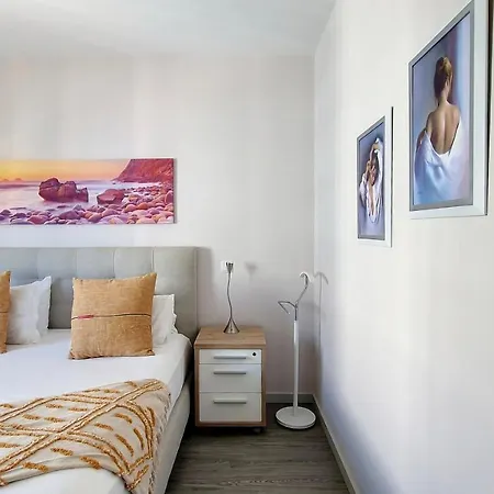 Rainbow By Lovelystay Apartman Funchal