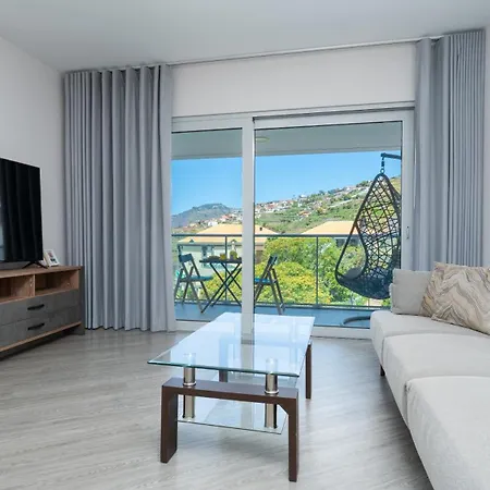Rainbow By Lovelystay Funchal (Madeira)