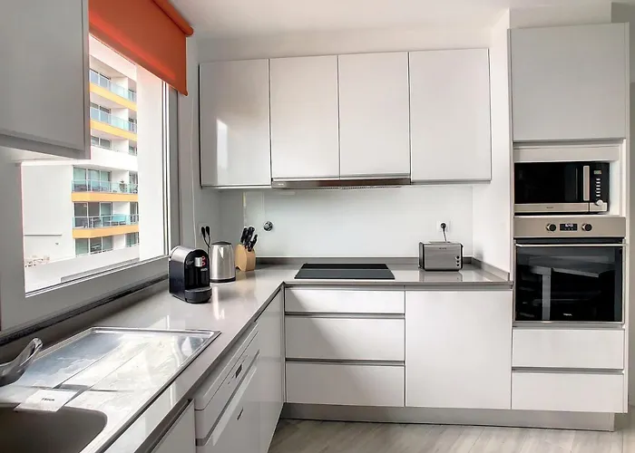 Rainbow By Lovelystay Апартаменты *