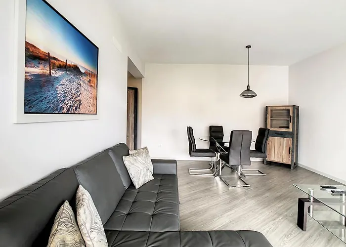 Rainbow By Lovelystay דירה *