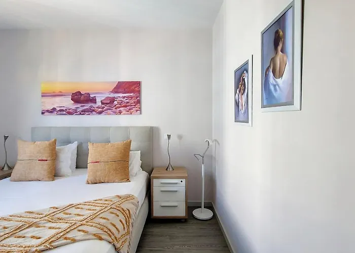 Rainbow By Lovelystay Апартаменты Фуншал