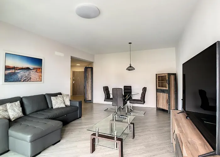 Rainbow By Lovelystay Апартаменты *